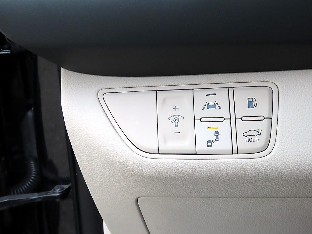 제네시스 G70 3.3T 스포츠 AWD 프레스티지 이미지 12