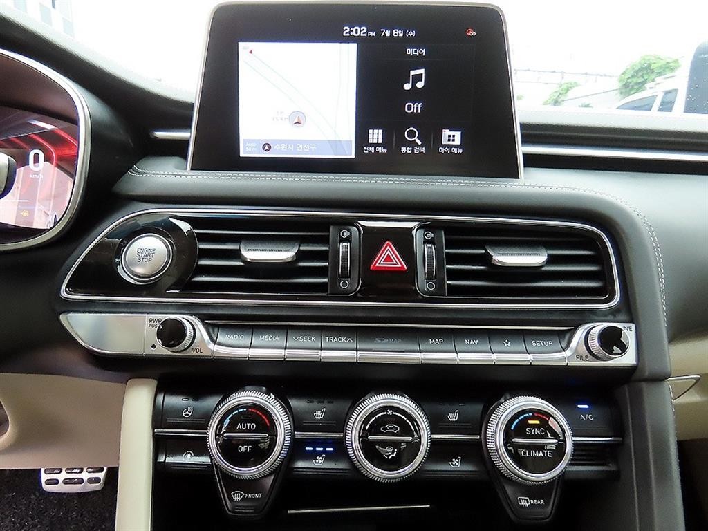 제네시스 G70 3.3T 스포츠 AWD 프레스티지 이미지 13