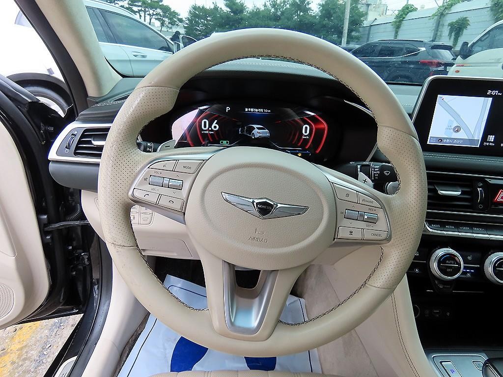 제네시스 G70 3.3T 스포츠 AWD 프레스티지 이미지 8