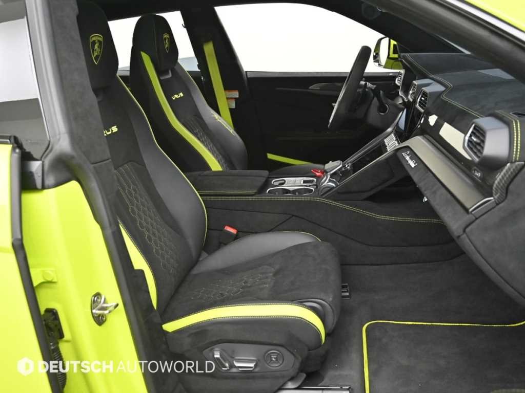 람보르기니 우루스 4.0 V8 퍼포만테 이미지 10