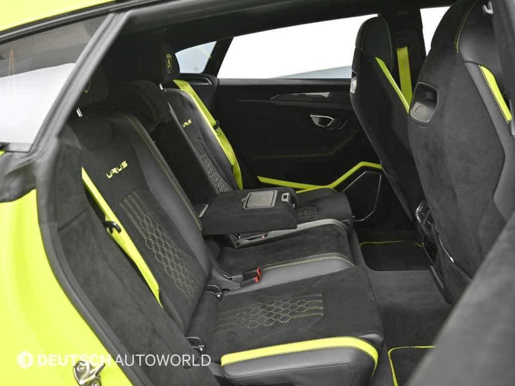 람보르기니 우루스 4.0 V8 퍼포만테 이미지 12