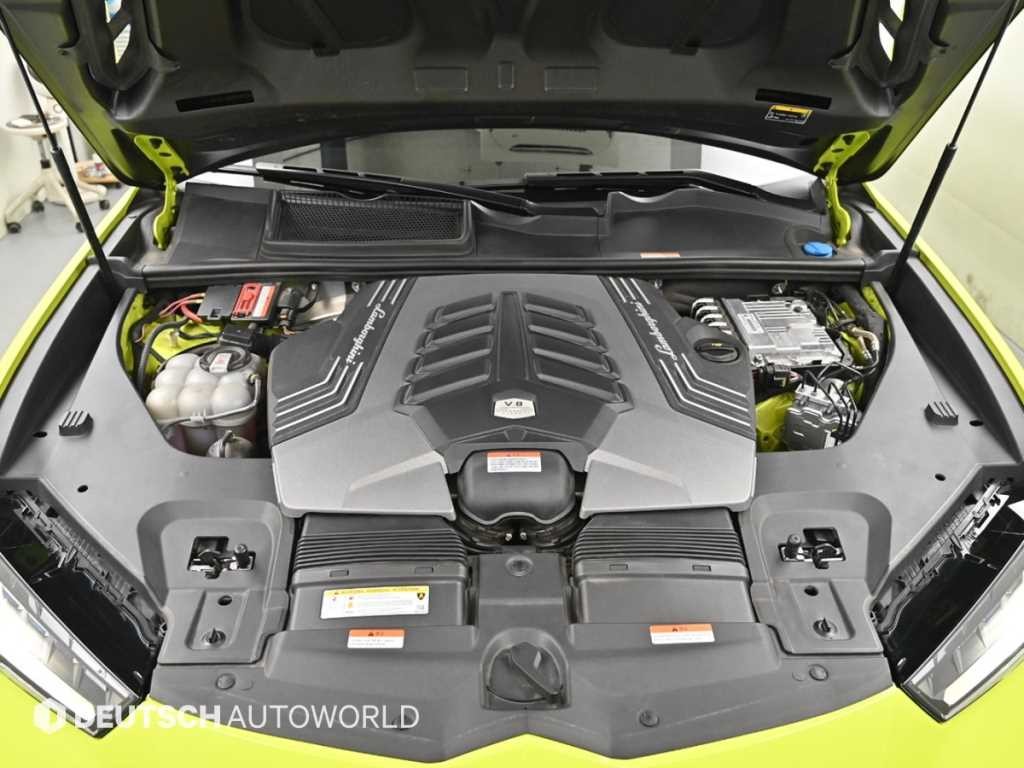 람보르기니 우루스 4.0 V8 퍼포만테 이미지 6