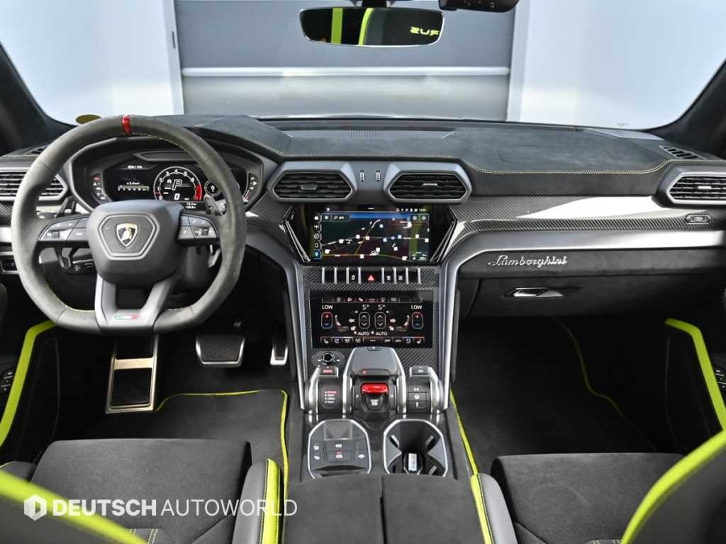 람보르기니 우루스 4.0 V8 퍼포만테 이미지 7