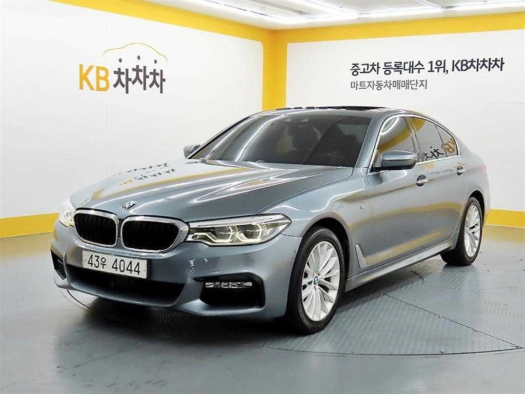 BMW 5시리즈 5시리즈 (G30) 520d xDrive M 스포츠 이미지 1
