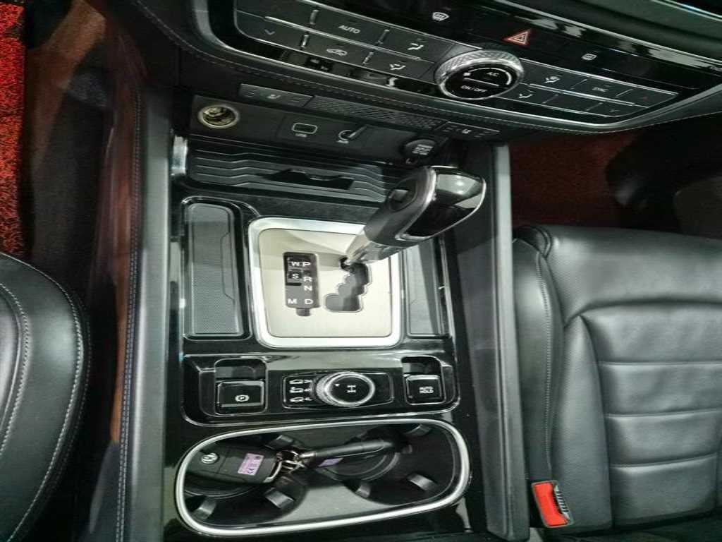 KG모빌리티(쌍용) 렉스턴 G4렉스턴 디젤 2.2 4WD 럭셔리 이미지 16