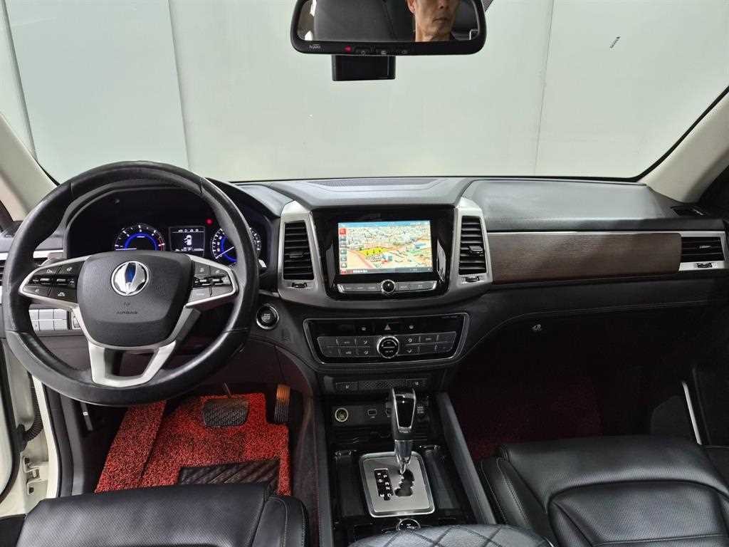KG모빌리티(쌍용) 렉스턴 G4렉스턴 디젤 2.2 4WD 럭셔리 이미지 9