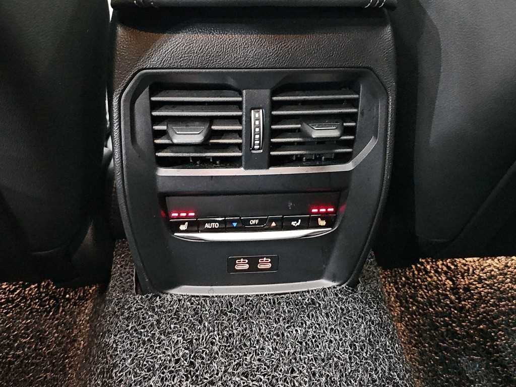 BMW i4 eDrive 40 M 스포츠 프로 이미지 12