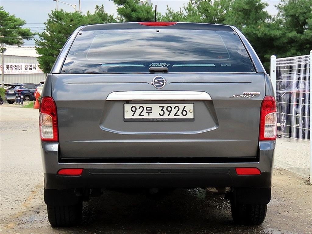 KG모빌리티(쌍용) 코란도 코란도스포츠 디젤 4WD CX7 패션 이미지 4