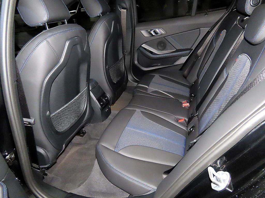BMW 1시리즈 1시리즈 (F40) 120i M 스포츠 이미지 7