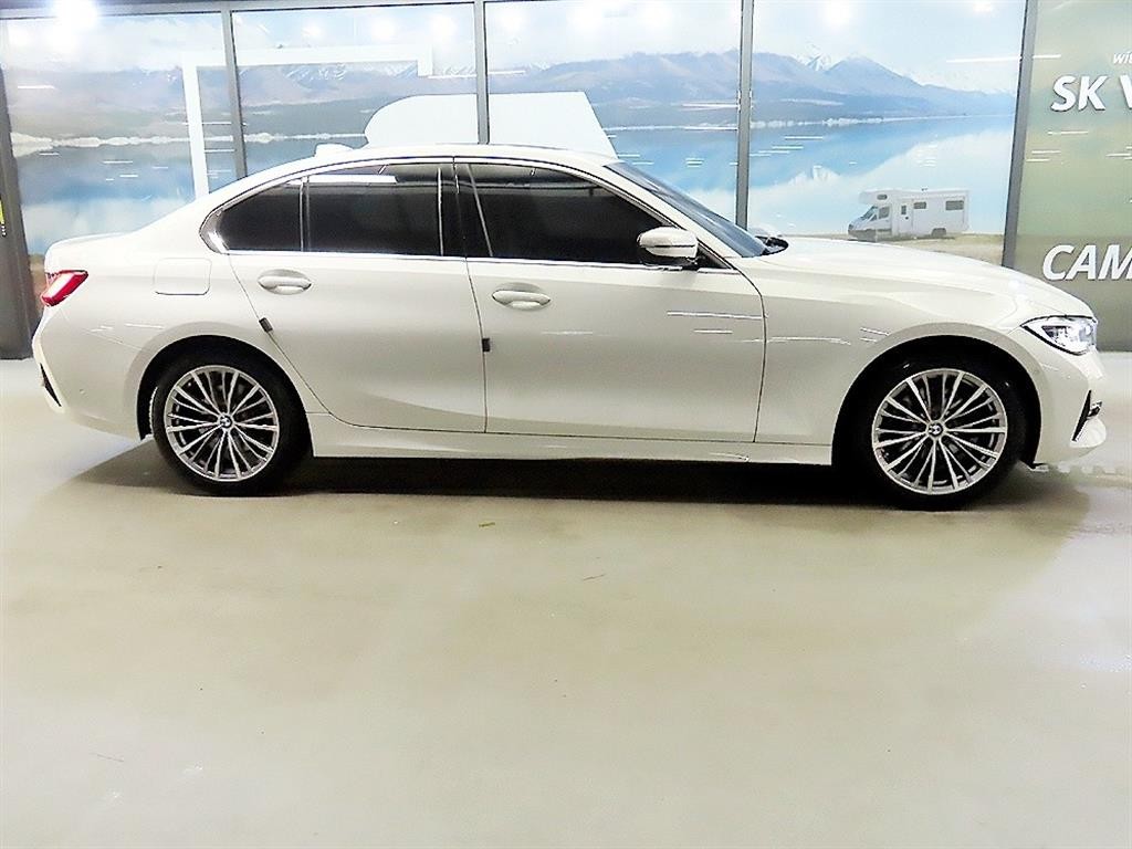 BMW 3시리즈 3시리즈 (G20) 320d M 스포츠 이미지 3