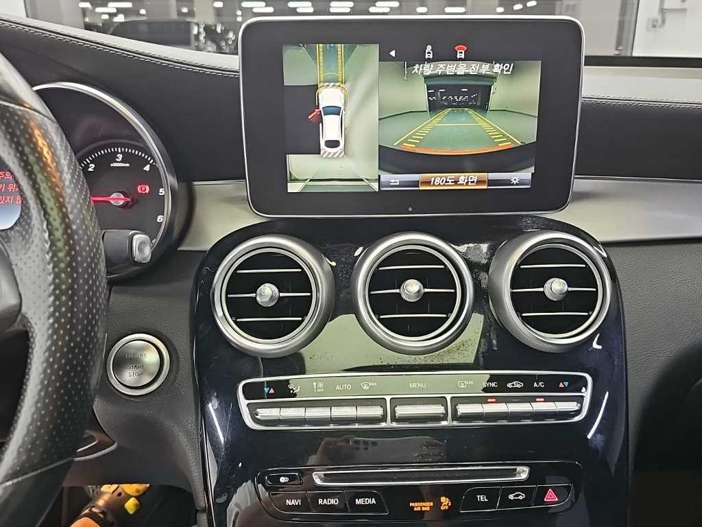 벤츠 GLC 클래스 GLC클래스 X253 GLC 220 d 4MATIC 프리미엄 쿠페 이미지 11