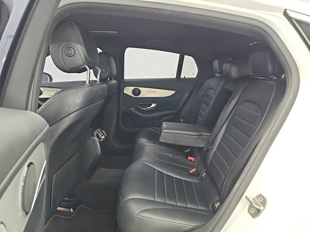 벤츠 GLC 클래스 GLC클래스 X253 GLC 220 d 4MATIC 프리미엄 쿠페 이미지 13