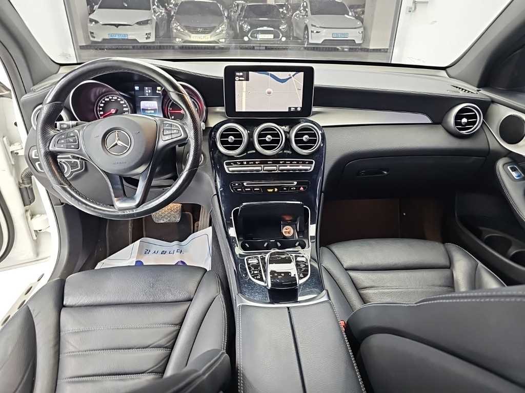 벤츠 GLC 클래스 GLC클래스 X253 GLC 220 d 4MATIC 프리미엄 쿠페 이미지 8
