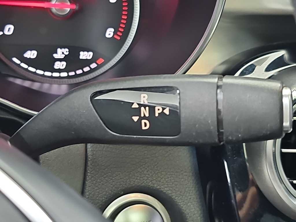 벤츠 GLC 클래스 GLC클래스 X253 GLC 220 d 4MATIC 프리미엄 쿠페 이미지 9