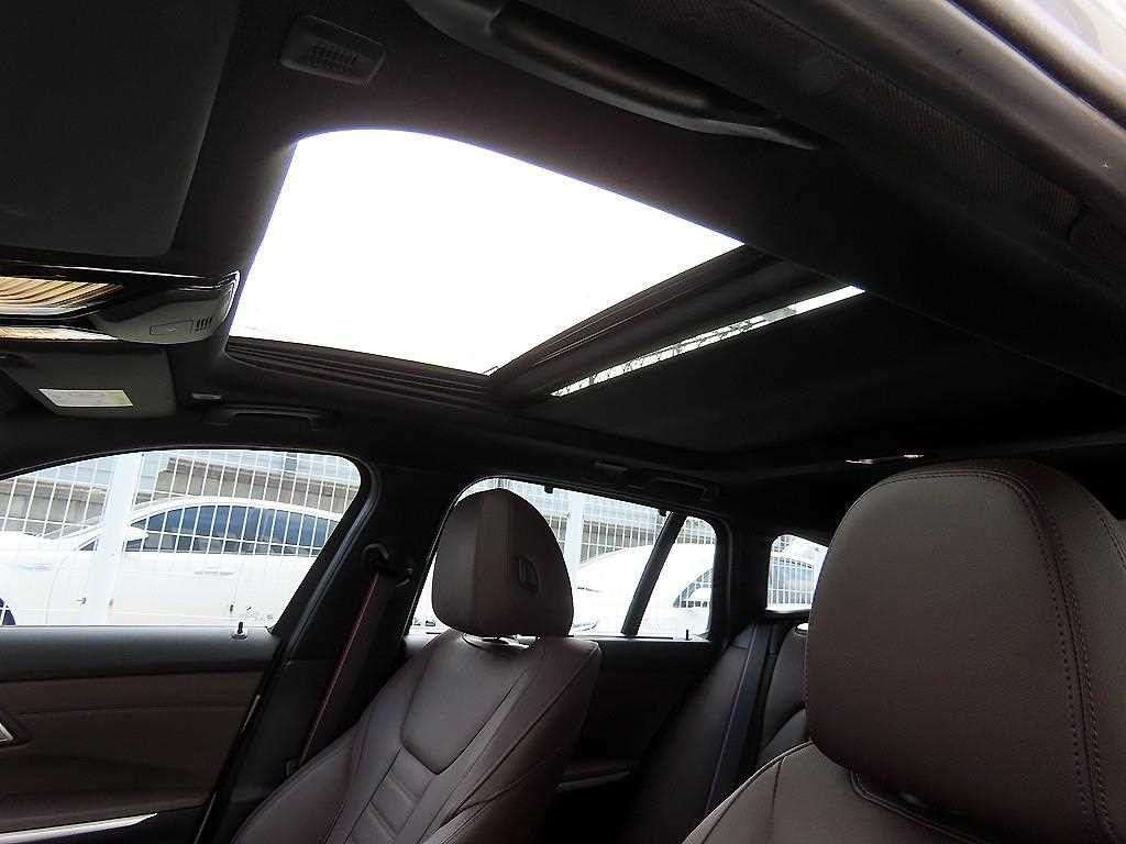 BMW 3시리즈 3시리즈 (G20) M340i xDrive 투어링 프로 이미지 17