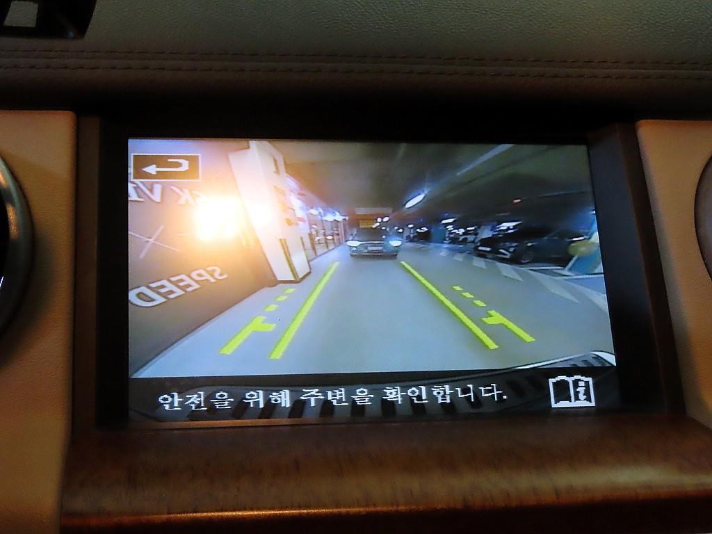 랜드로버 디스커버리 디스커버리4 3.0 SDV6 SE 이미지 14