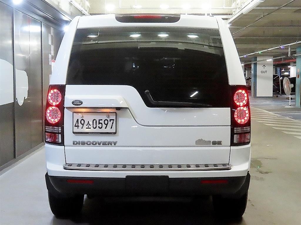 랜드로버 디스커버리 디스커버리4 3.0 SDV6 SE 이미지 5