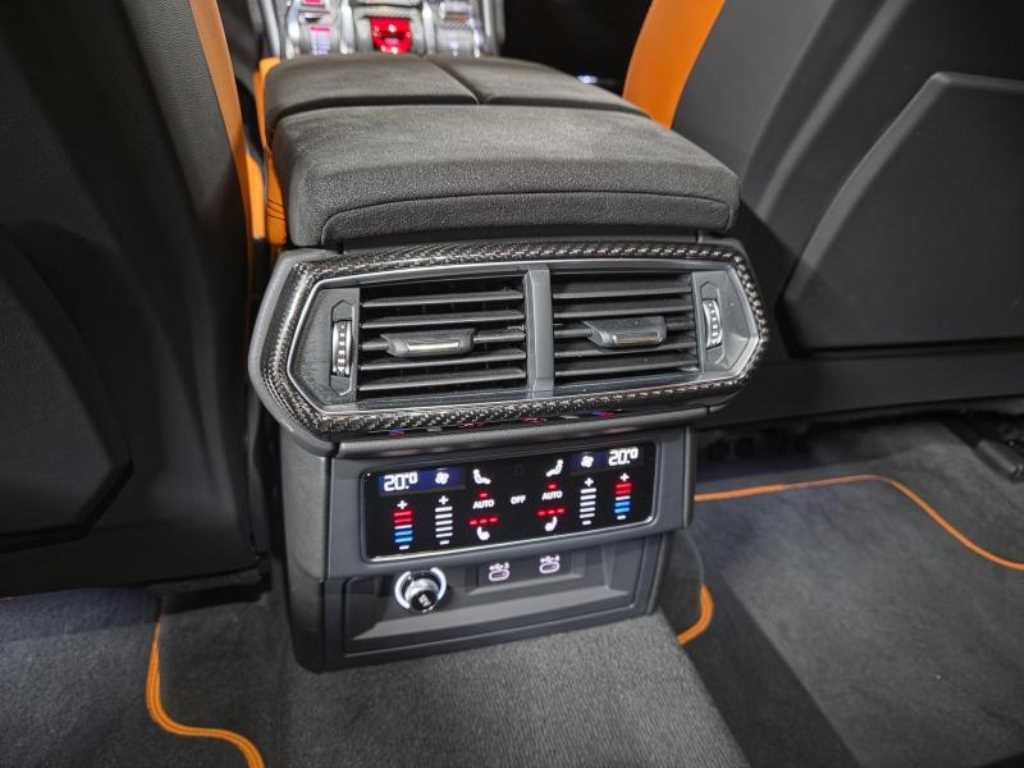 람보르기니 우루스 4.0 V8 이미지 17