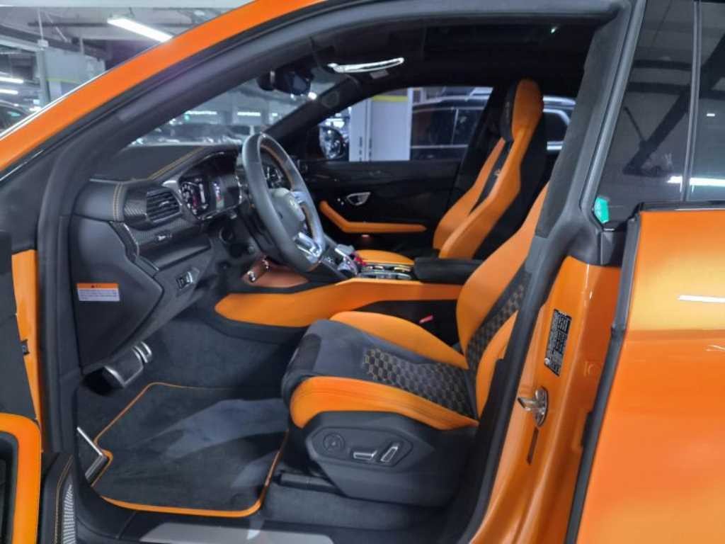 람보르기니 우루스 4.0 V8 이미지 5