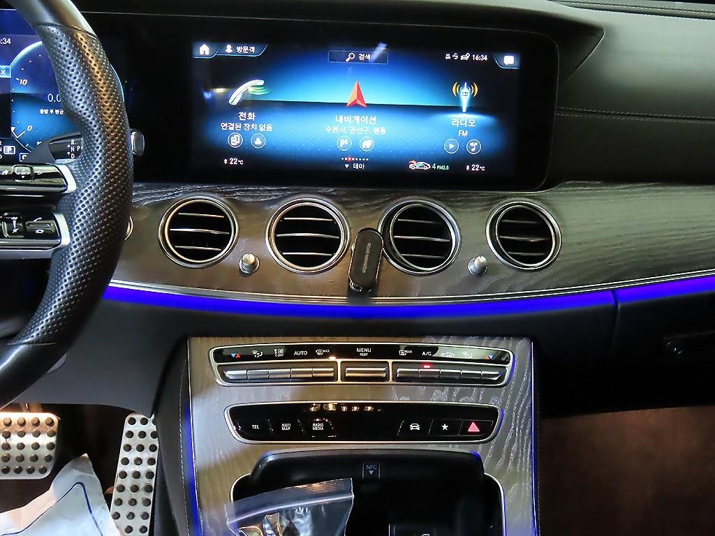 벤츠 E 클래스 E-클래스 W213 E350 4MATIC AMG LINE 이미지 11
