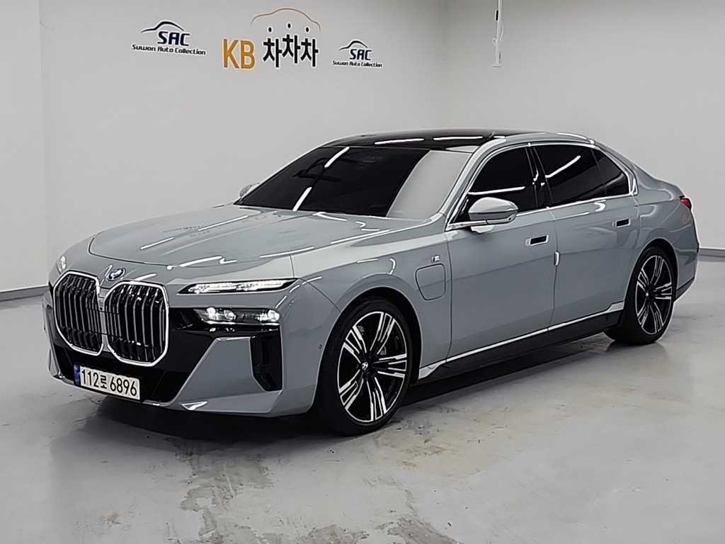 BMW 7시리즈 7시리즈 (G70) 750e xDrive M 스포츠 이미지 1