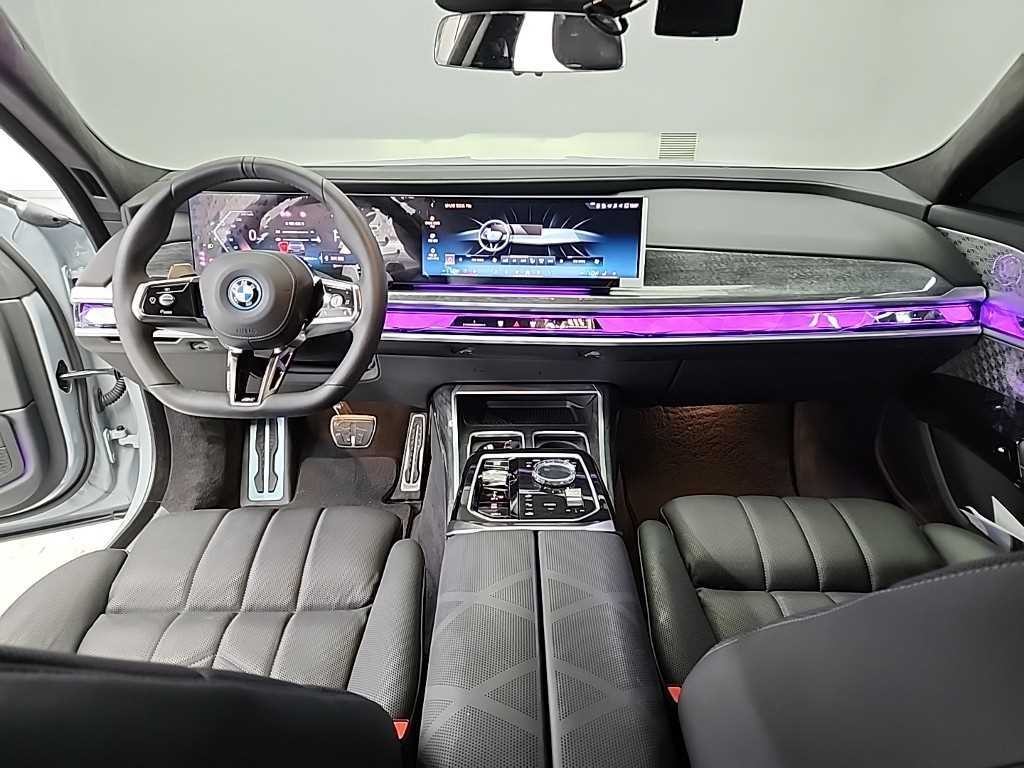 BMW 7시리즈 7시리즈 (G70) 750e xDrive M 스포츠 이미지 7
