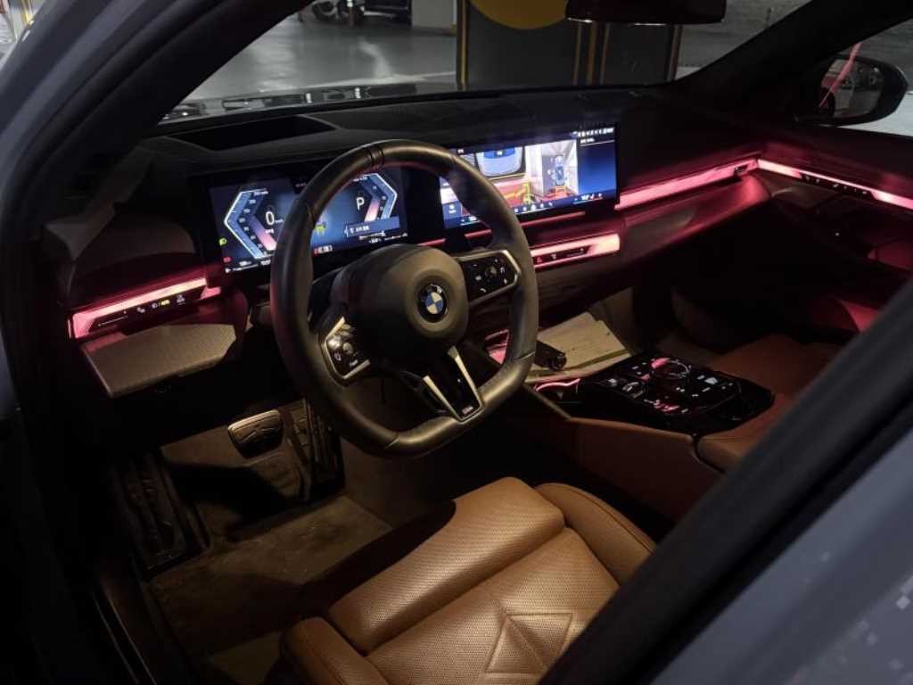 BMW 5시리즈 5시리즈 (G60) 530i xDrive M 스포츠 이미지 15