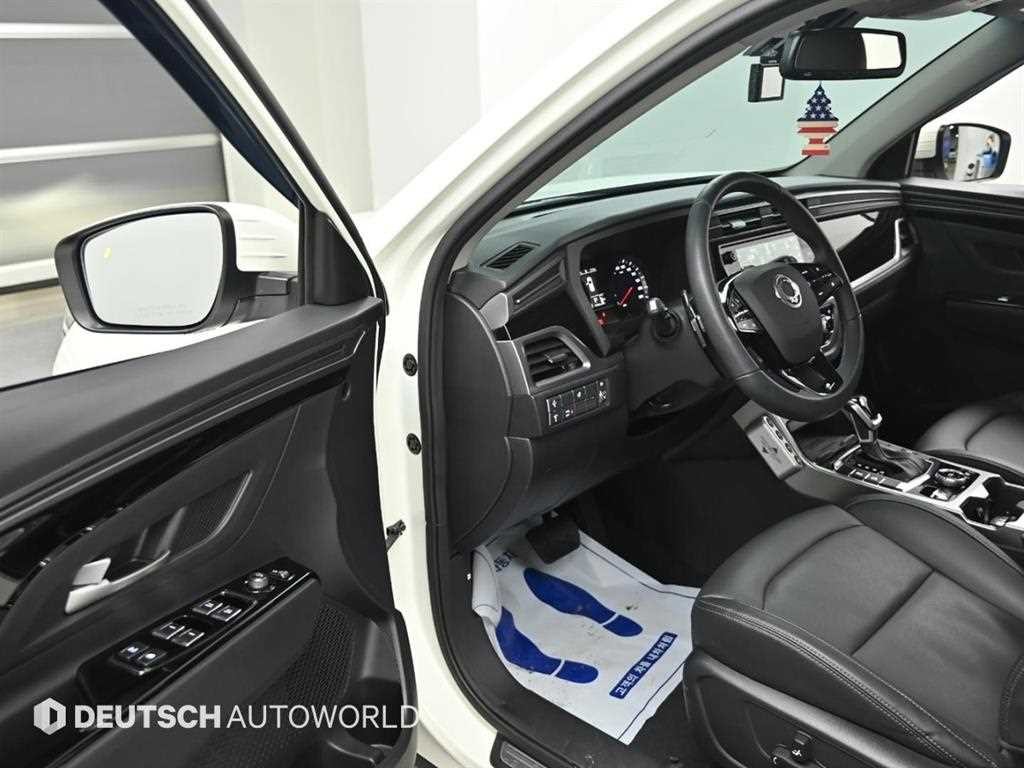 KG모빌리티(쌍용) 코란도 뷰티풀코란도 2WD 가솔린 1.5 C7 이미지 11