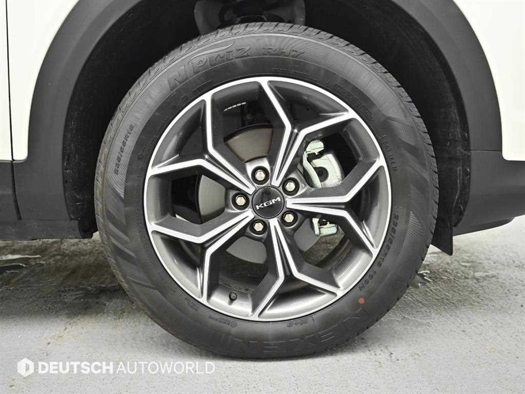 KG모빌리티(쌍용) 코란도 뷰티풀코란도 2WD 가솔린 1.5 C7 이미지 5