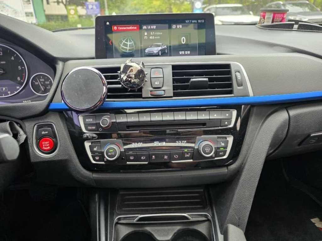 BMW 3시리즈 3시리즈 (F30) 320d 이미지 9