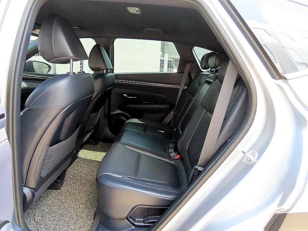 현대 투싼 투싼 하이브리드(NX4) 2WD 인스퍼레이션 이미지 6