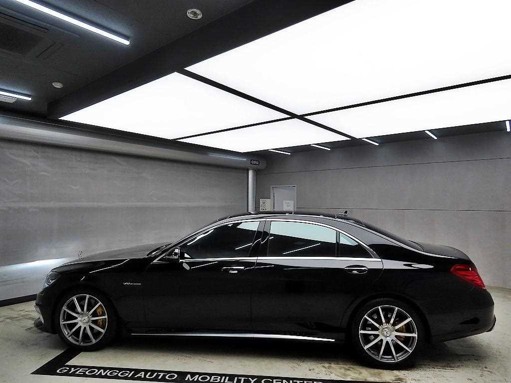 벤츠 S 클래스 S클래스-W222 S 63 AMG 4MATIC 이미지 4