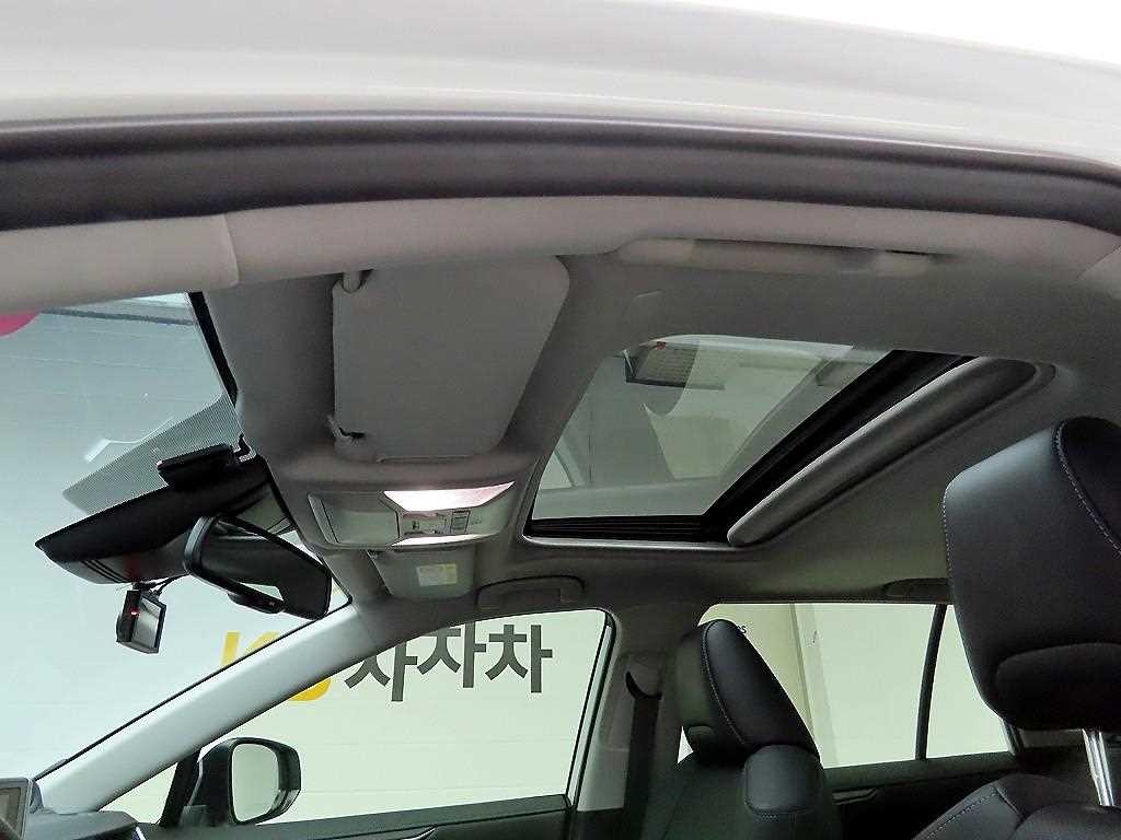 토요타 라브4 RAV4(5세대) 2.5 4WD 하이브리드 LTD 이미지 16