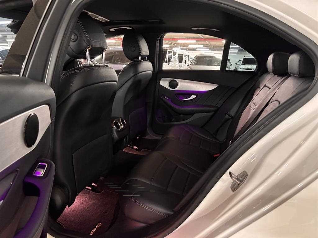 벤츠 C 클래스 C클래스 W205 C300e 4MATIC AMG Line 이미지 16
