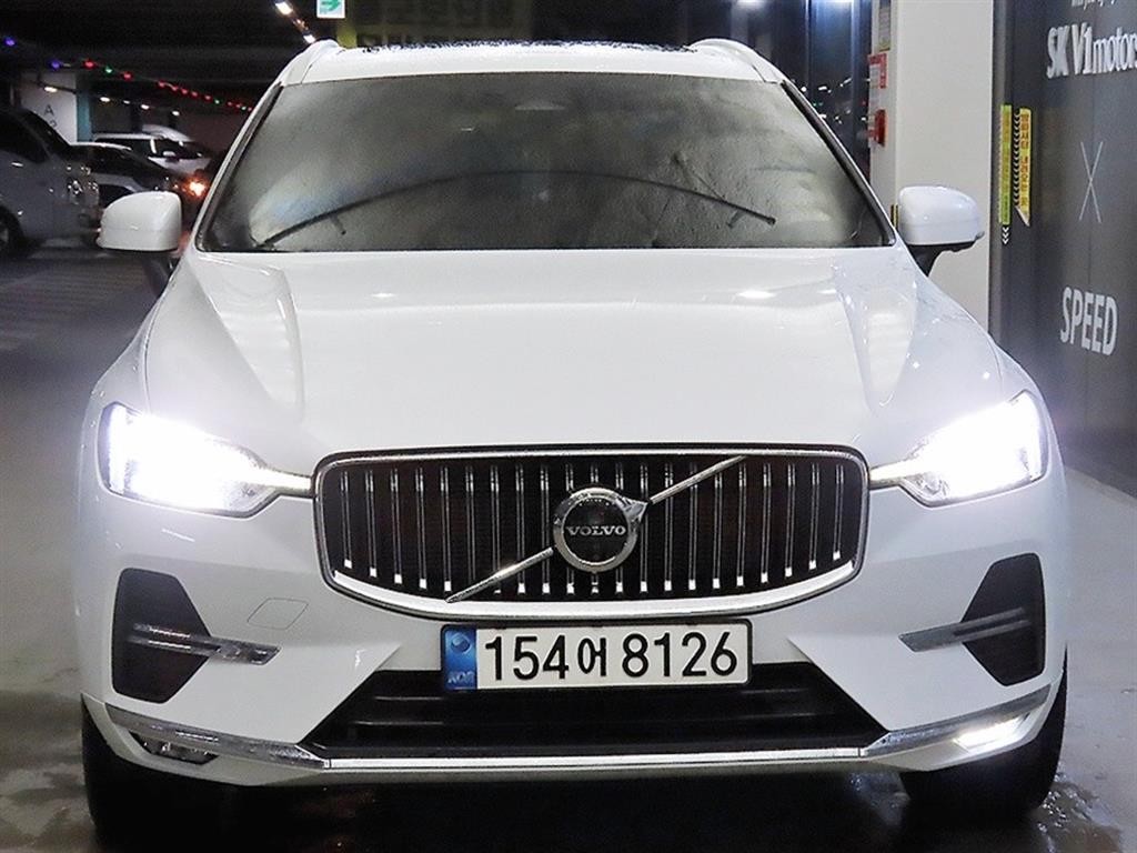 볼보 XC60 XC60(2세대) B5 AWD 인스크립션 이미지 2