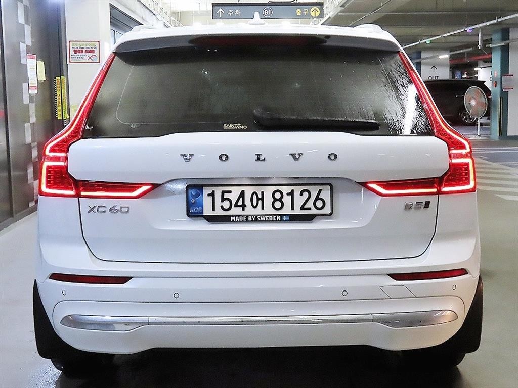 볼보 XC60 XC60(2세대) B5 AWD 인스크립션 이미지 5