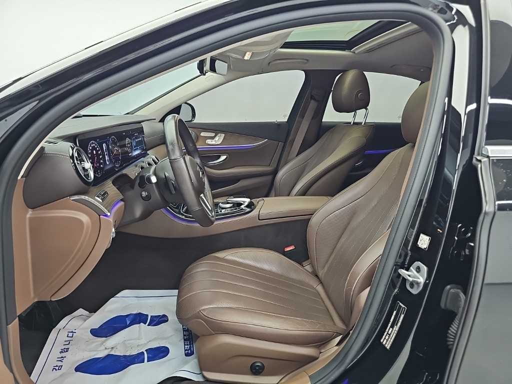 벤츠 E 클래스 E-클래스 W213 E300 4MATIC 익스클루시브 이미지 11
