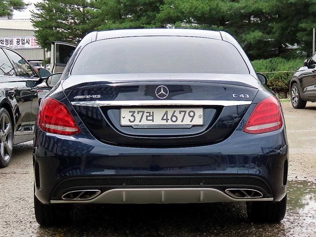벤츠 C 클래스 C클래스 W205 C43 AMG 4MATIC 이미지 4