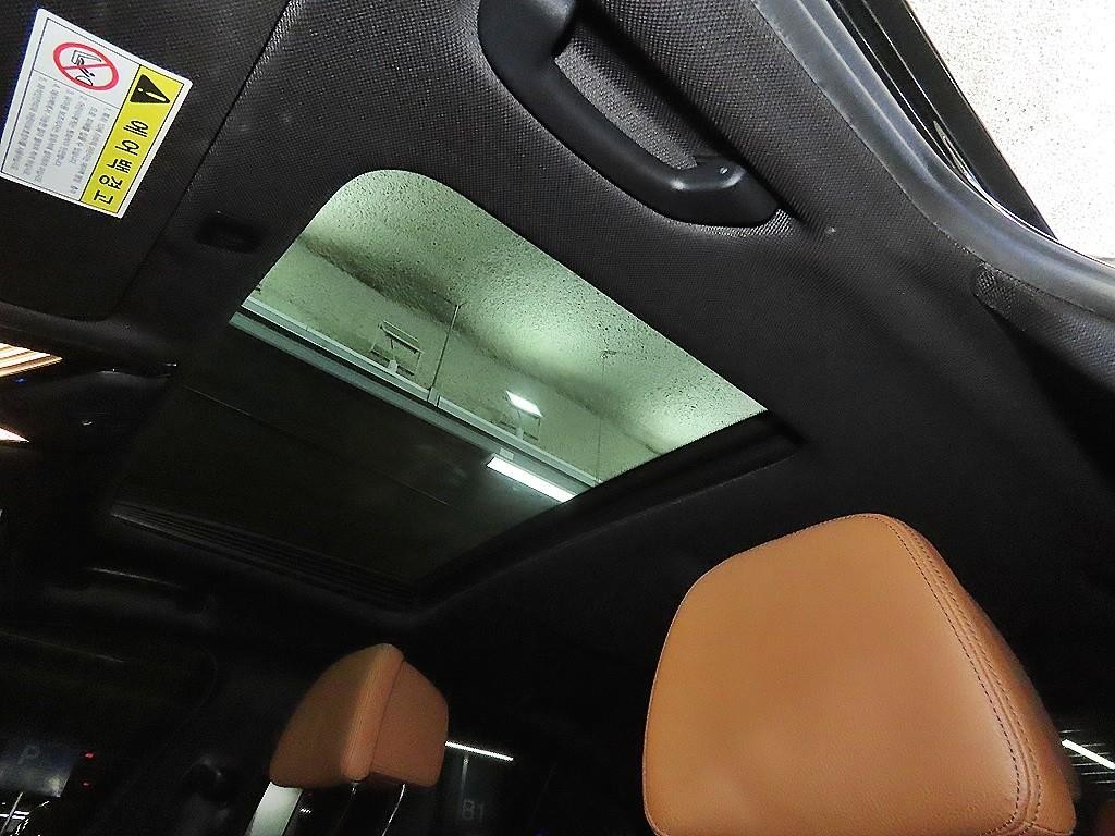 BMW 5시리즈 5시리즈 (G30) 520d M 스포츠 플러스 이미지 16