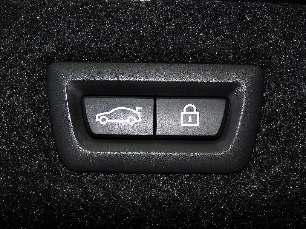 BMW 5시리즈 5시리즈 (G30) 520d M 스포츠 플러스 이미지 17