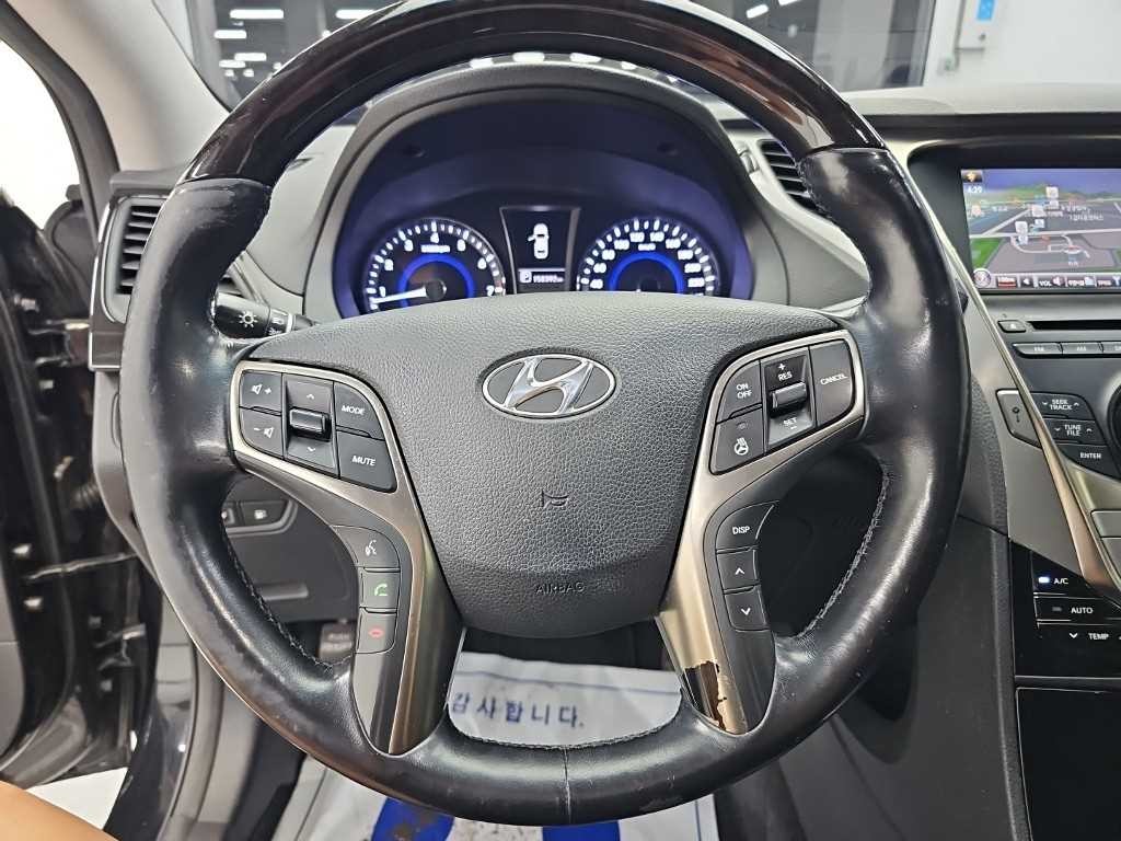 현대 그랜저 그랜저 HG LPG HG300 프라임 이미지 9