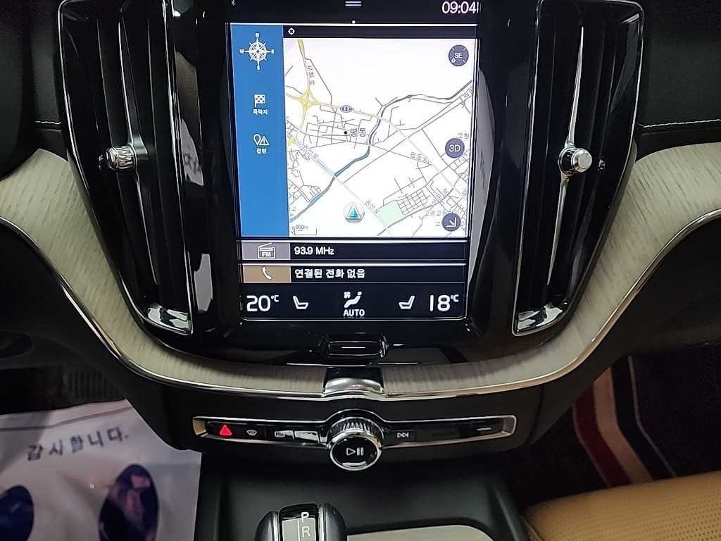 볼보 XC60 XC60(2세대) D5 AWD 인스크립션 이미지 10