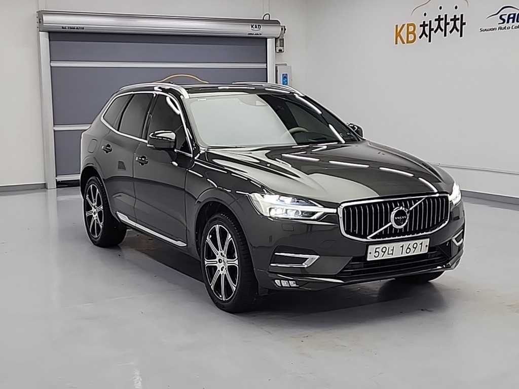 볼보 XC60 XC60(2세대) D5 AWD 인스크립션 이미지 4