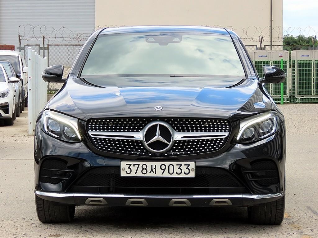 벤츠 GLC 클래스 GLC클래스 X253 GLC 300 4MATIC AMG LINE 쿠페 이미지 1