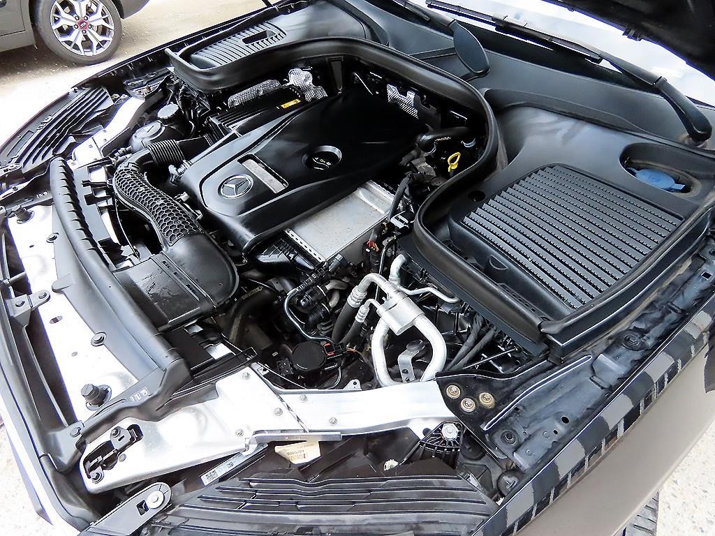 벤츠 GLC 클래스 GLC클래스 X253 GLC 300 4MATIC AMG LINE 쿠페 이미지 19