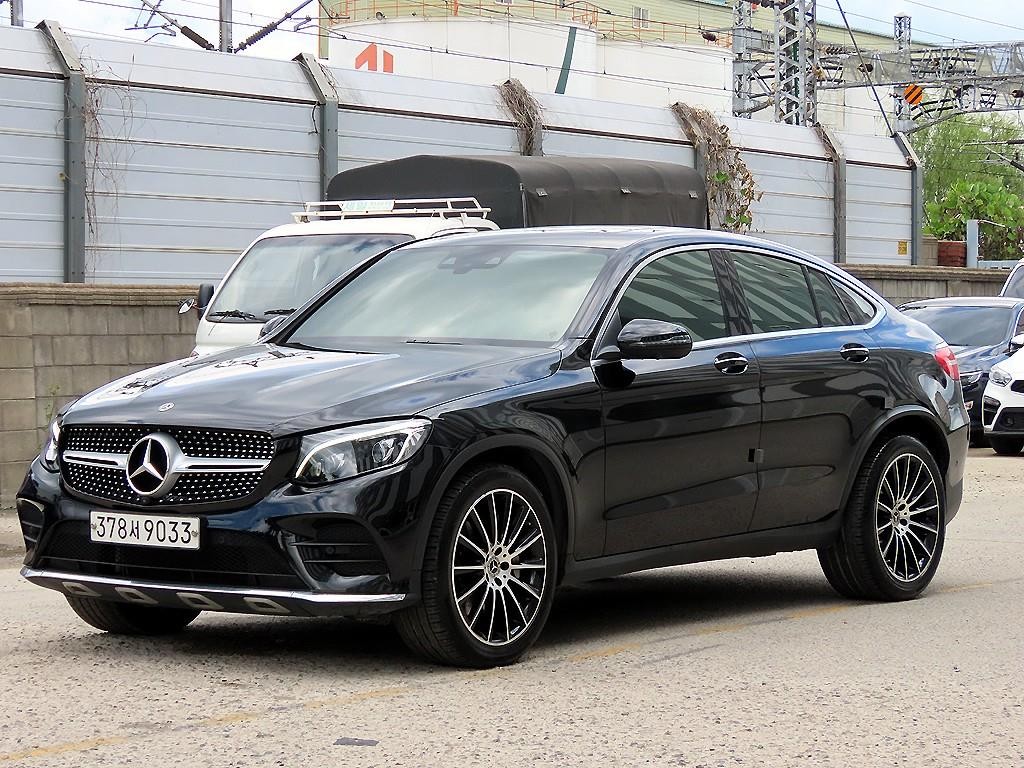 벤츠 GLC 클래스 GLC클래스 X253 GLC 300 4MATIC AMG LINE 쿠페 이미지 2