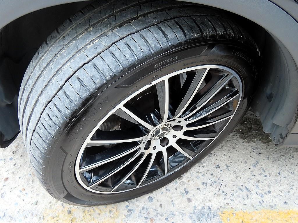 벤츠 GLC 클래스 GLC클래스 X253 GLC 300 4MATIC AMG LINE 쿠페 이미지 20