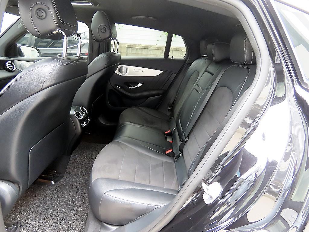 벤츠 GLC 클래스 GLC클래스 X253 GLC 300 4MATIC AMG LINE 쿠페 이미지 6