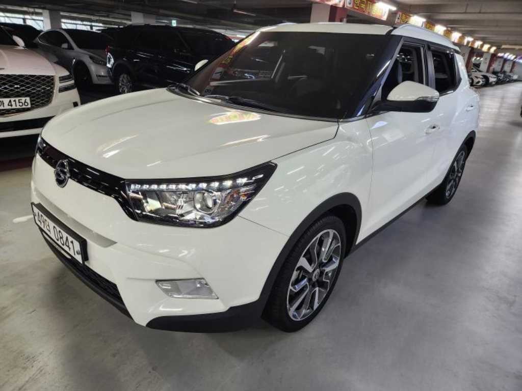KG모빌리티(쌍용) 티볼리 가솔린 2WD 1.6 VX 이미지 2