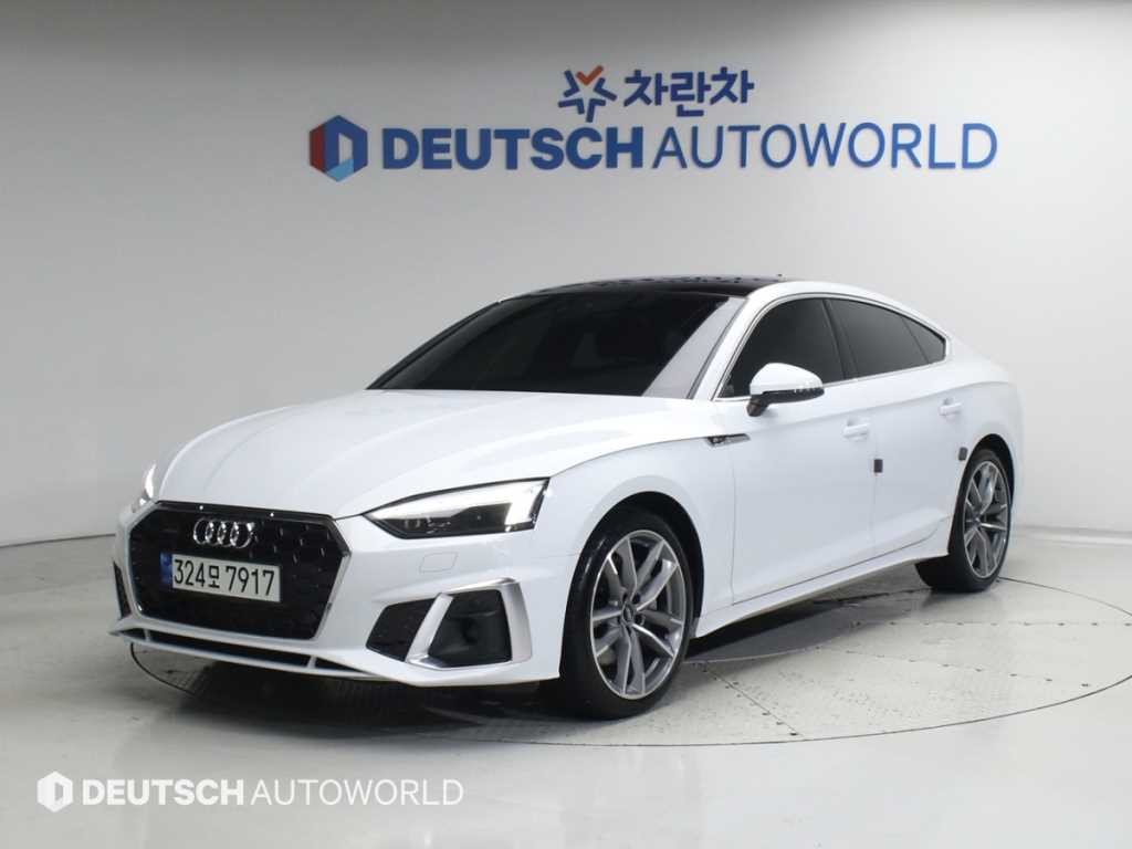 아우디 A5 A5 (F5) 45 TFSI 콰트로 프리미엄 스포트백 이미지 1